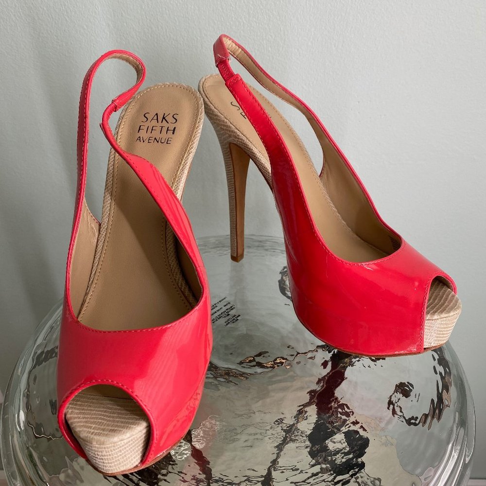 Saks Fifth Avenue Red Patent Leather Peep Toe Platform Heels Size 6 - Picture 3 of 6